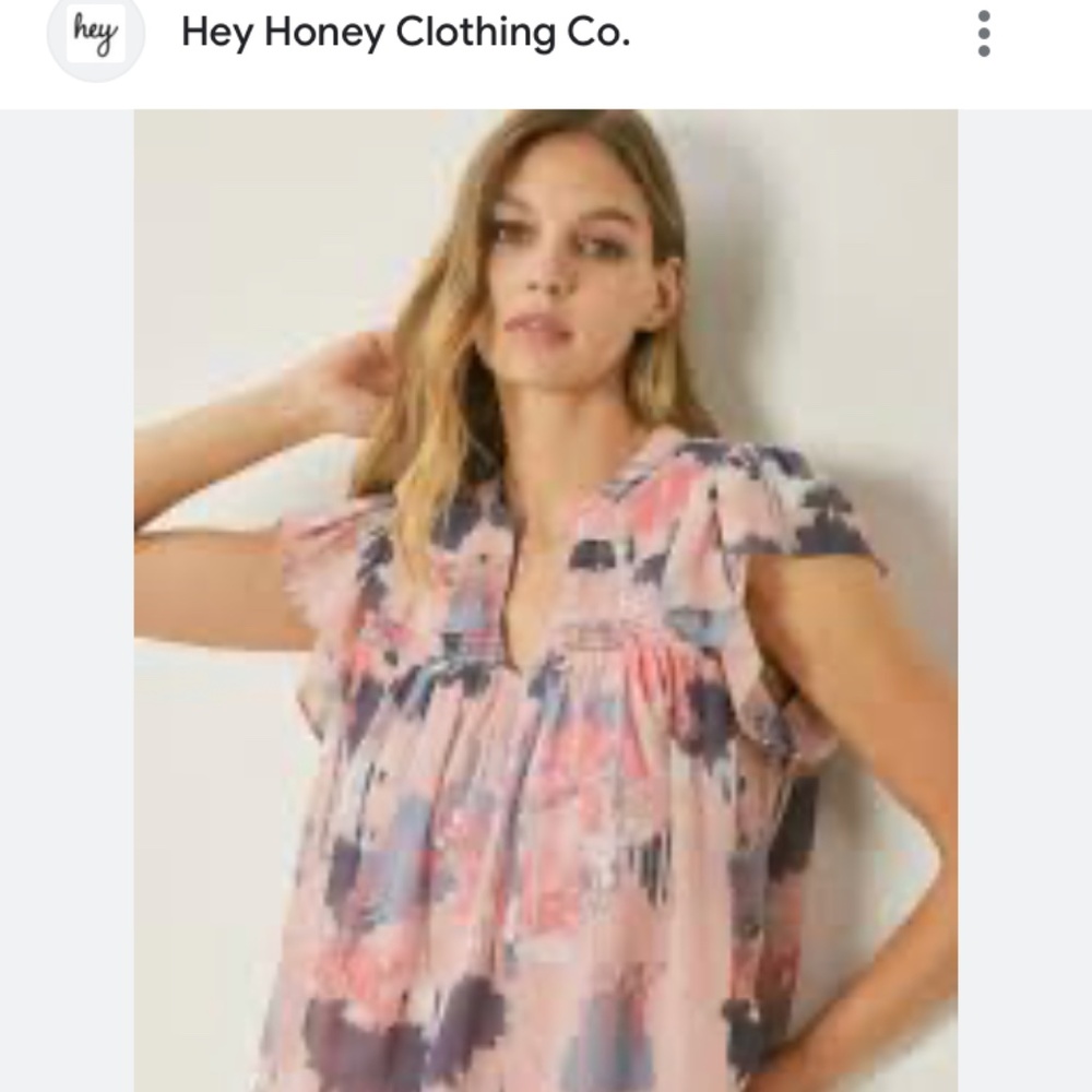 Andressa abstract top